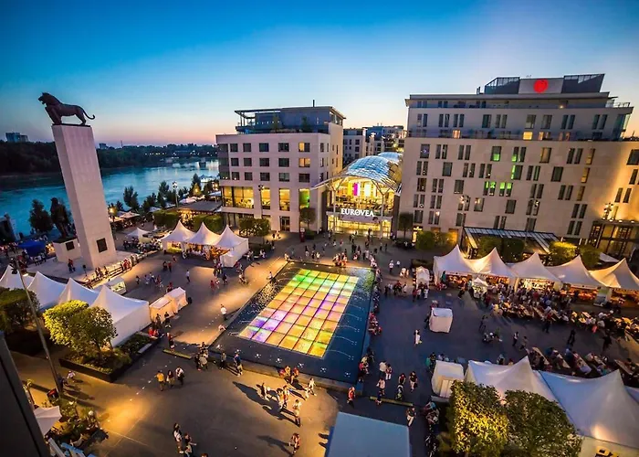 2br Awarded For Renovation & Design Lejlighed